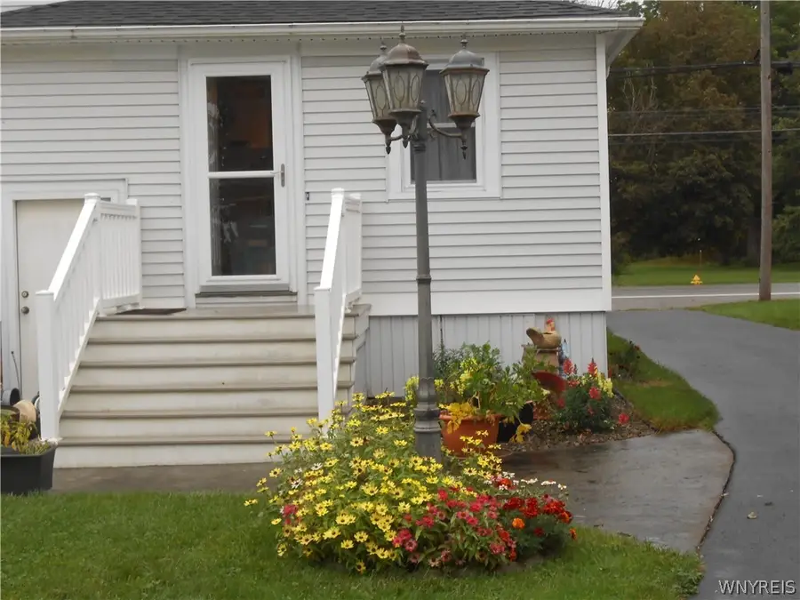 6130 Main Road, Stafford, NY 14143 - #2