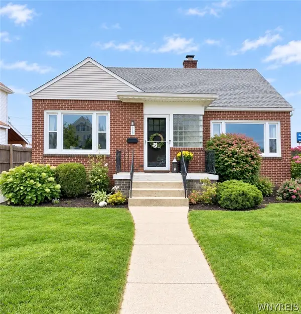 15 Kenton Road, Buffalo, NY 14217