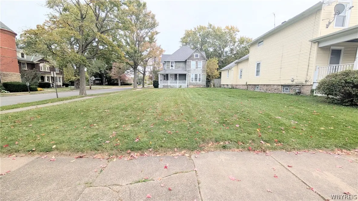 1643 10th Street, Niagara Falls, NY 14305 - #1