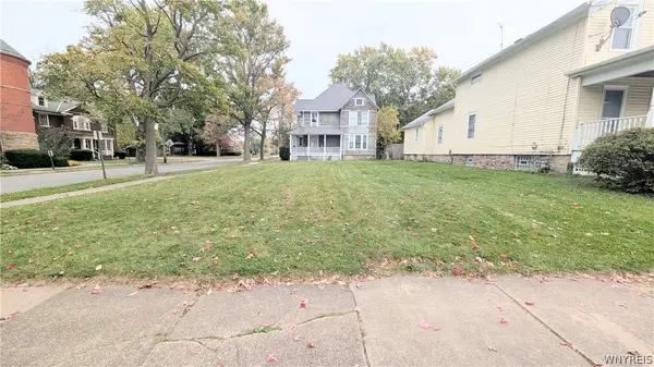 1643 10th Street, Niagara Falls, NY 14305