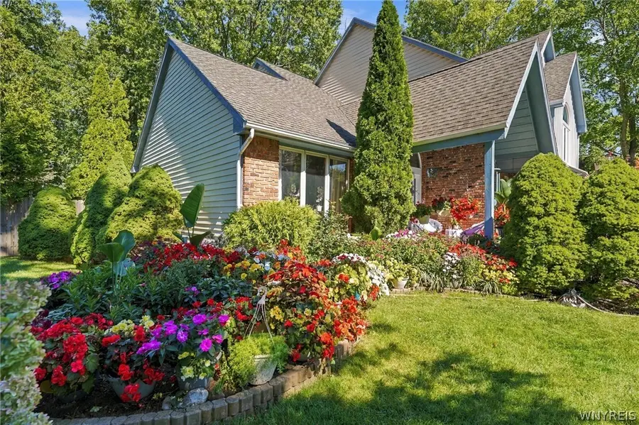 97 Timberlink Drive, Grand Island, NY 14072 - #2