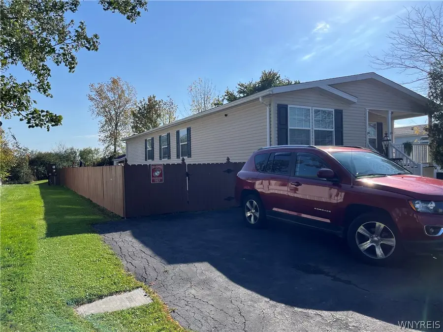 1008 Ridgewood Drive, Lockport, NY 14094 - #2