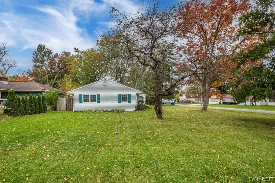 3348 Sandy Beach Road, Grand Island, NY 14072 - #2