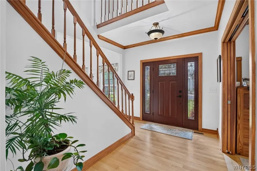104 Thomas Jefferson Lane, Amherst, NY 14226 - #2
