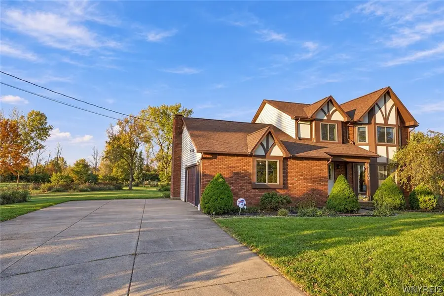 5160 William Street, Lancaster, NY 14086 - #3