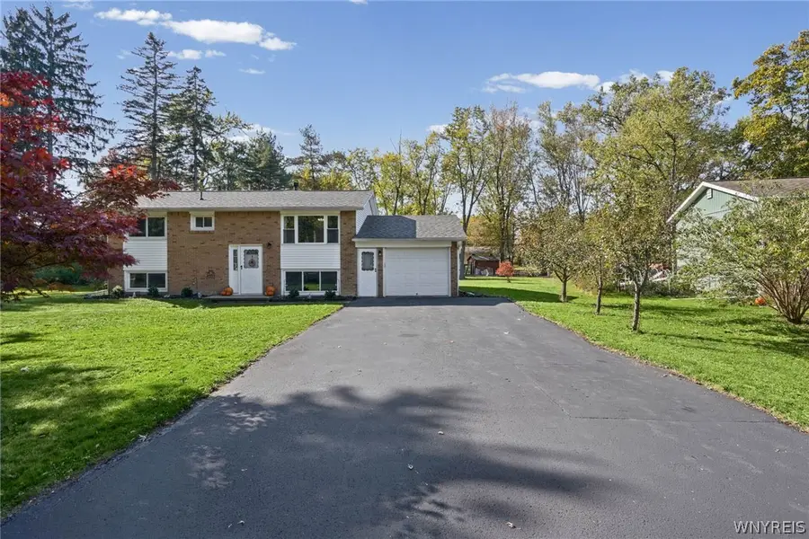 7132 Parkside Drive, Hamburg, NY 14075 - #2