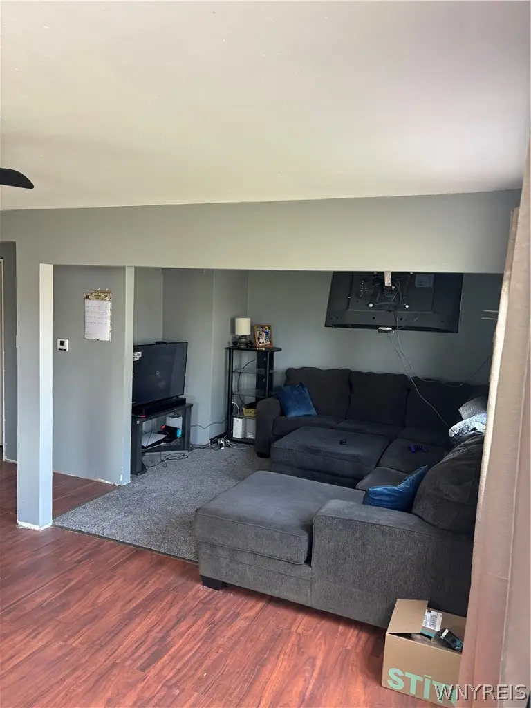 538 59th Street, Niagara Falls, NY 14304 - #3