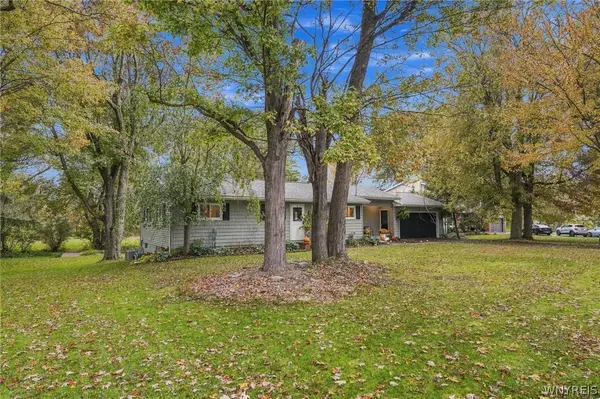 5130 Old Goodrich Road, Clarence, NY 14031