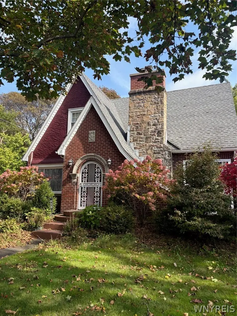 41 Ambleside Drive, Lockport, NY 14094 - #1