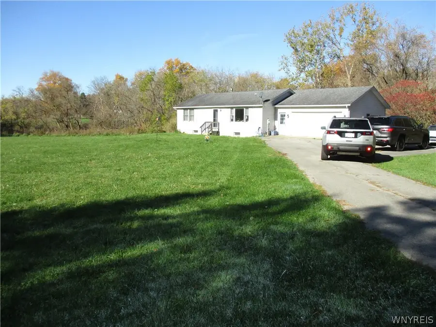 4488 Waters Road, East Aurora, NY 14052 - #3