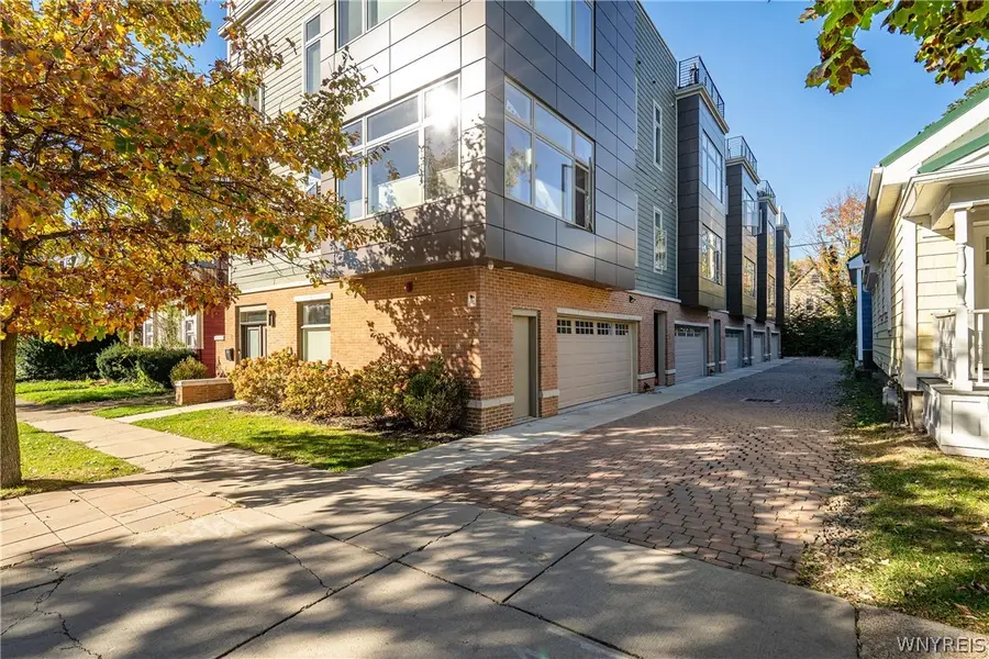 197 W Utica Street #5, Buffalo, NY 14222 - #2