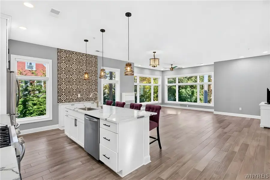 197 W Utica Street #5, Buffalo, NY 14222 - #3