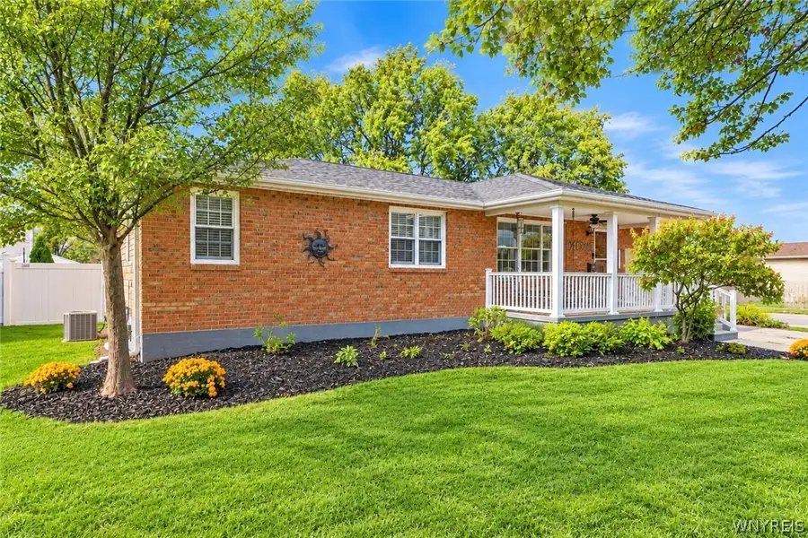 1394 99th St, Niagara Falls, NY 14304 - #2