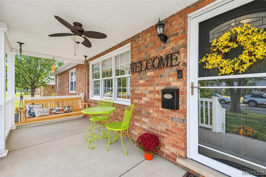 1394 99th St, Niagara Falls, NY 14304 - #3
