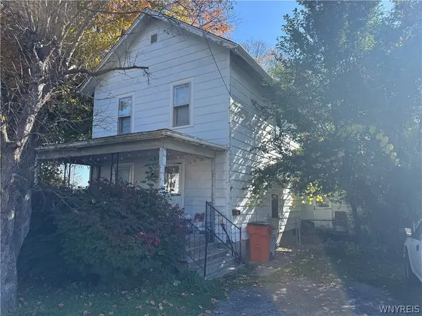 14 Lackawanna Ave, Mount Morris, NY 14510