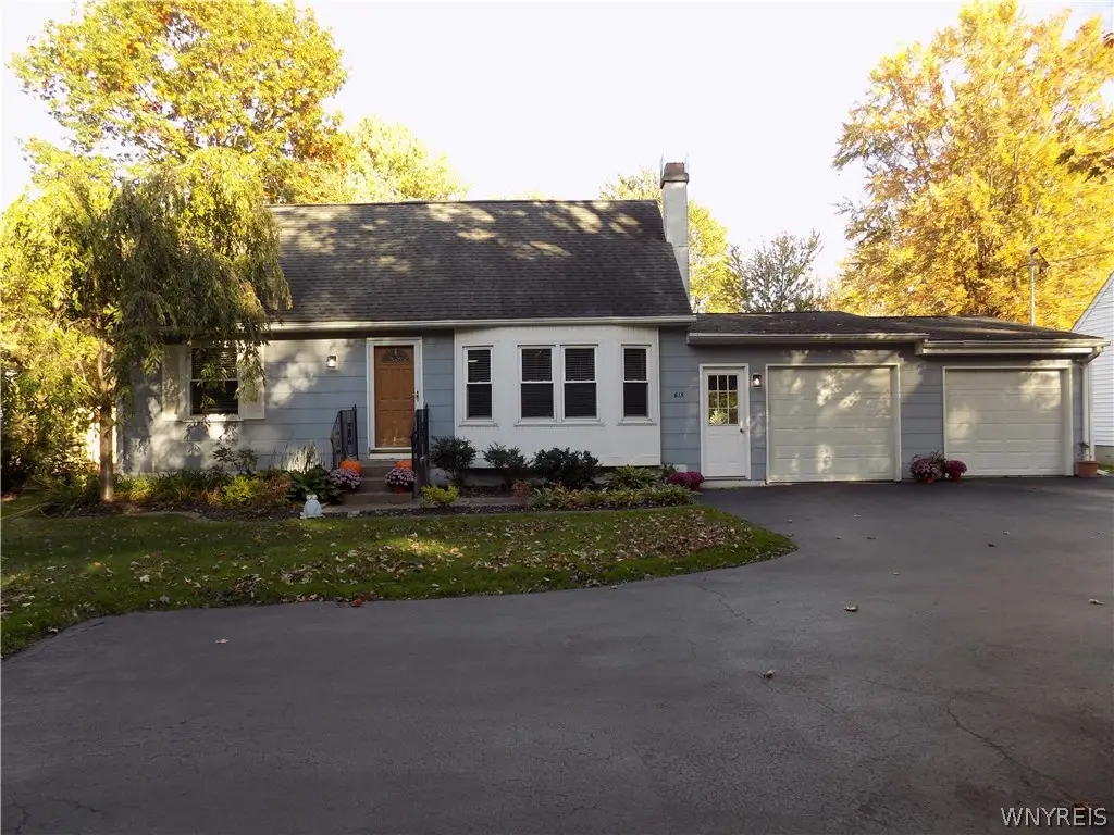 615 Campbell Boulevard, Getzville, NY 14068 - #1