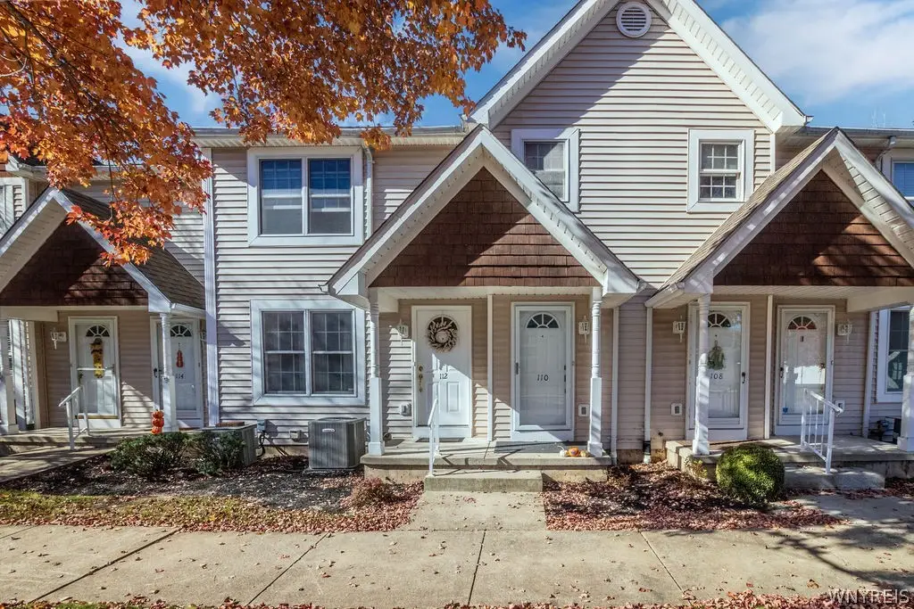 110 Olde Stone Lane, Lancaster, NY 14086 - #1
