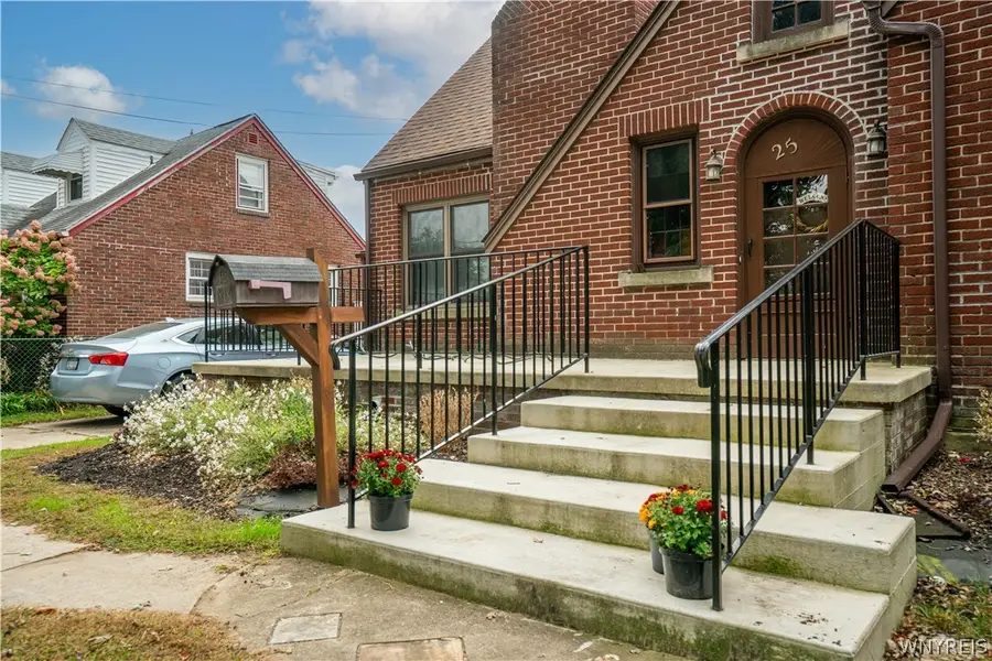 25 Sunset Road, Buffalo, NY 14227 - #3