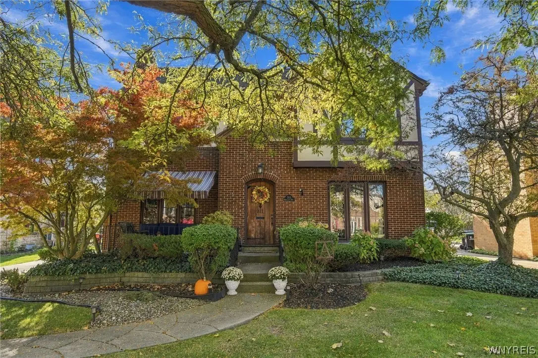 211 Deerhurst Park Boulevard, Buffalo, NY 14217 - #1