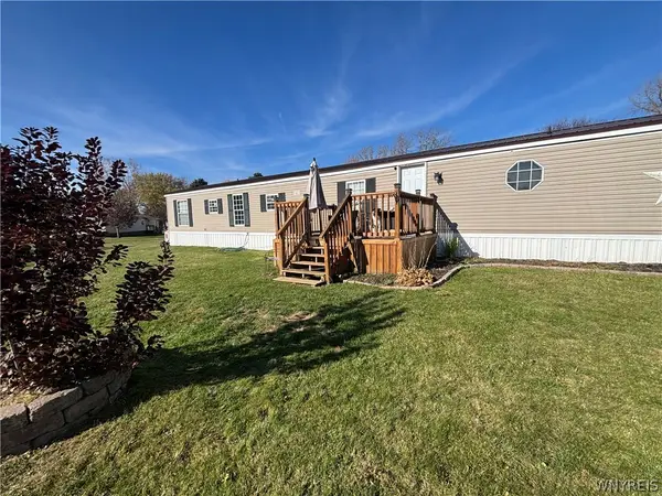 357 Grandview Dr, Arcade, NY 14009