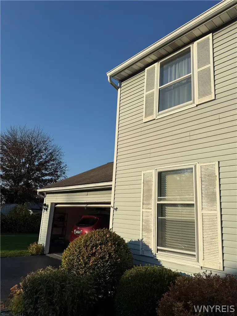 7041 Northview Drive, Lockport, NY 14094 - #2