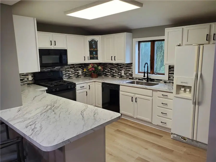 459 W Union Street, Newark, NY 14513 - Image #2