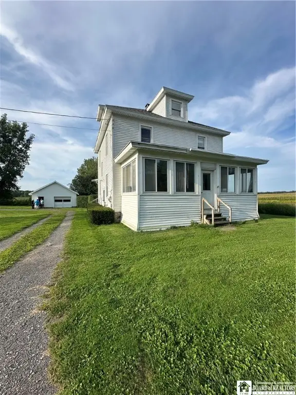 2760 State Route 5 And 20, Stanley, NY 14561