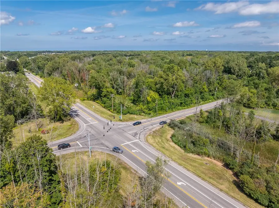 1330 Fairport Nine Mile Point Road, Webster, NY 14580 - Image #3