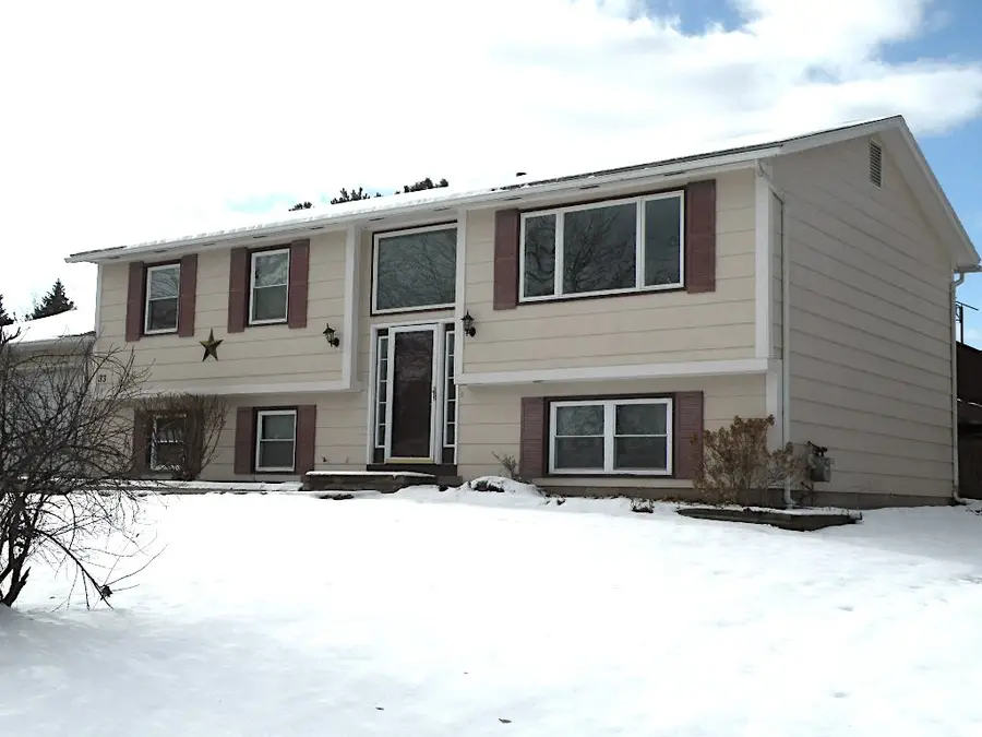 33 Groveview Circle, Rochester, NY 14612 - #2