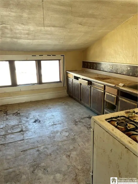 234 Mckinley Avenue, Jamestown, NY 14701 - Image #2