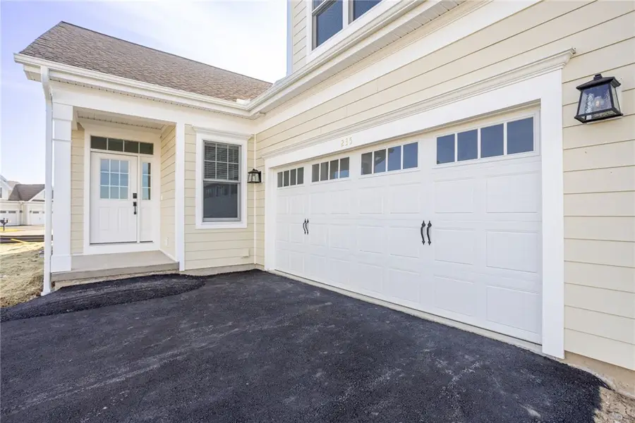 235 Bretlyn Cir, Rochester, NY 14618 - Image #2