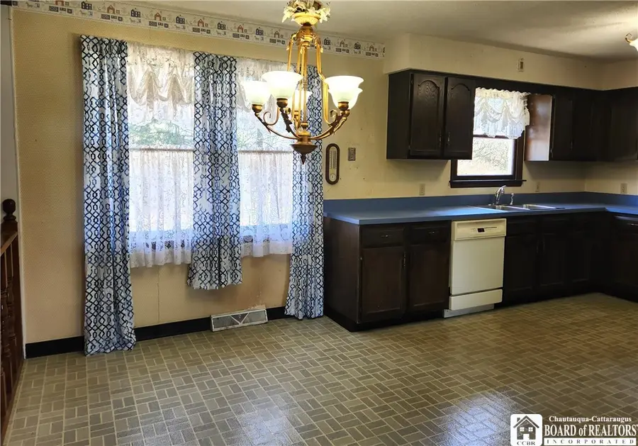 129 Pardee Avenue, Jamestown, NY 14701 - Image #3