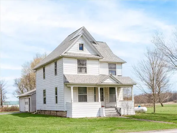 10800 Hunts Corners Road, Clarence, NY 14031