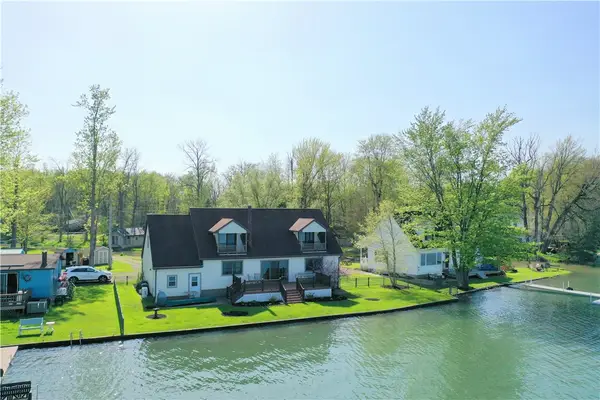 5896 W Lake Road, Auburn, NY 13021