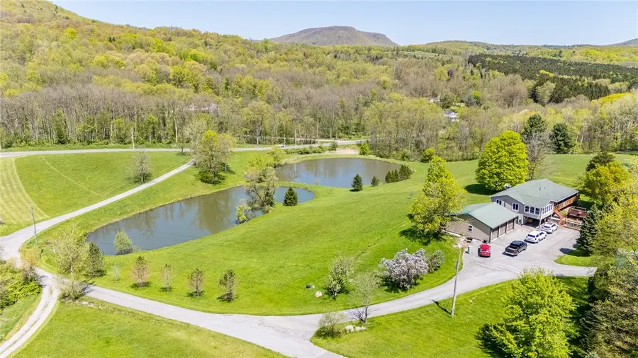 7425 Eelpot Road, Naples, NY 14512 - Image #2