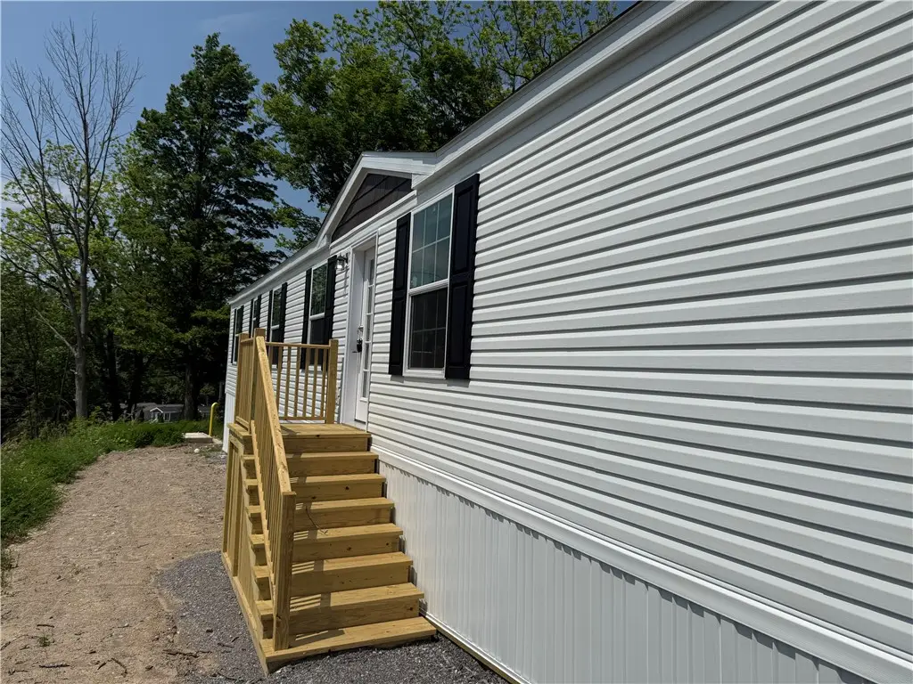 5129 East Lake Rd #1, Livonia, NY 14487 - Image #1