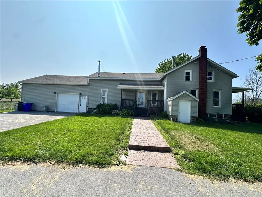 14918 Lakeshore Road, Kent, NY 14477 - Image #2