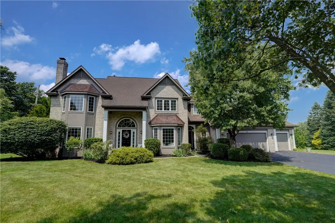 10 Muirfield Court, Pittsford, NY 14534 - Image #1