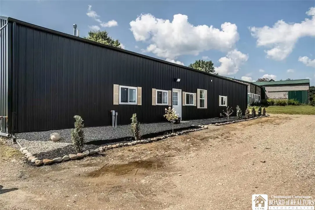 942 Spencer Rd, Jamestown, NY 14701 - Image #1