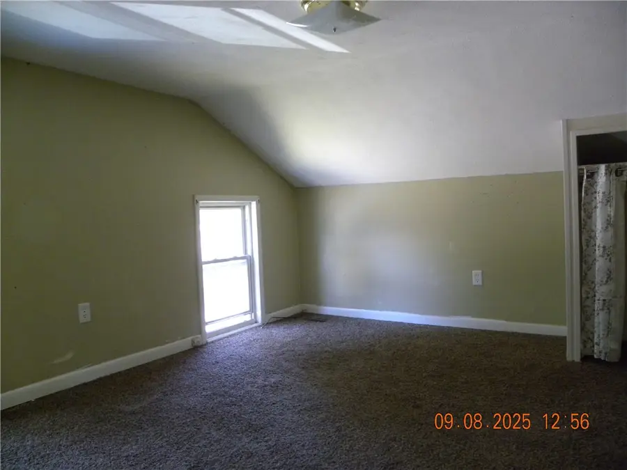 407 W 4th Street, Elmira, NY 14901 - #2