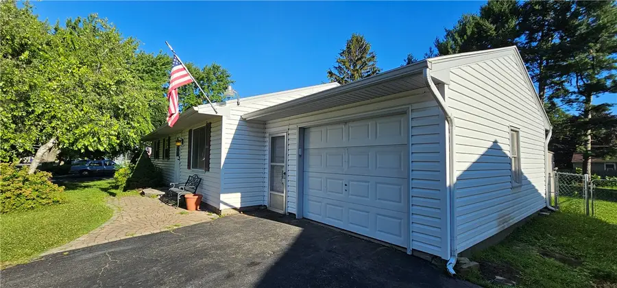 84 Donna Road, Rochester, NY 14606 - Image #2