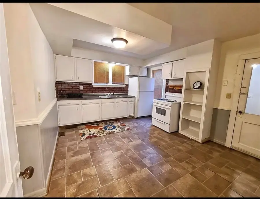 460 W 3rd Street, Elmira, NY 14901 - Image #3