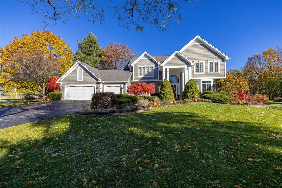 8 Riesling Court, Fairport, NY 14450 - Image #2