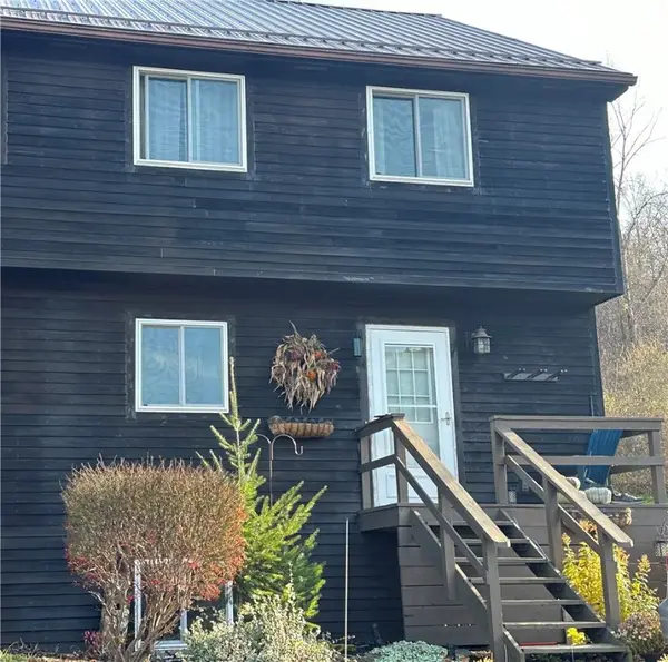 7 Pinewood Lane, Naples, NY 14512