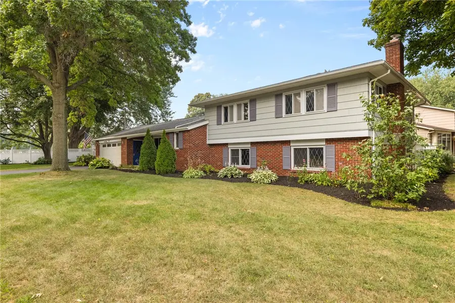 679 Heritage Drive, Rochester, NY 14615 - Image #2