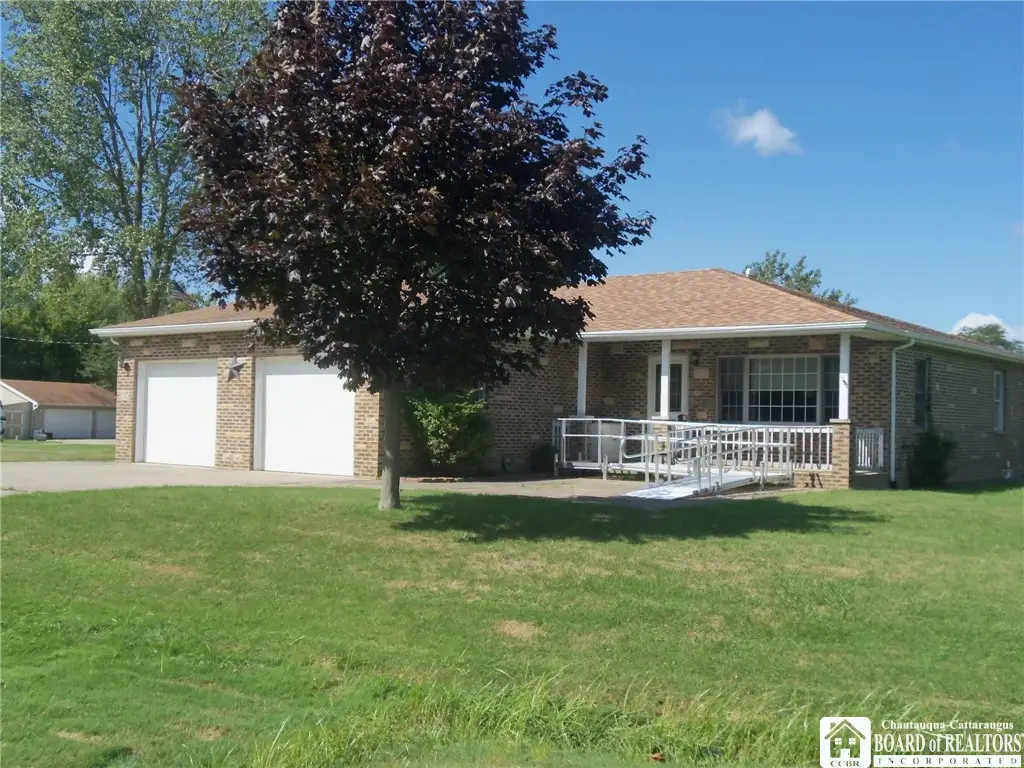 135 Gardner Street, Fredonia, NY 14063 - Image #1