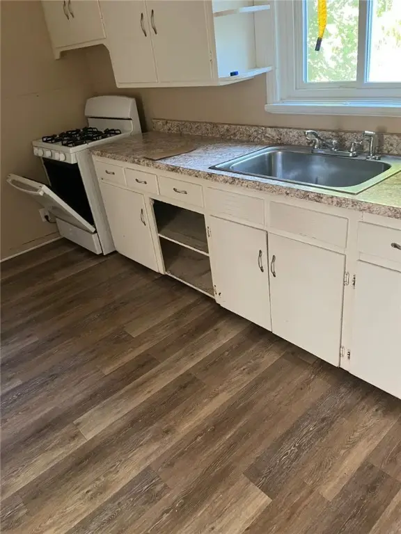 37 Ferndale Crescent, Rochester, NY 14609 - Image #2