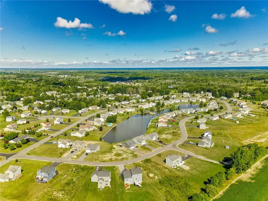 6125 Holley Creek, Ontario, NY 14519 - Image #3