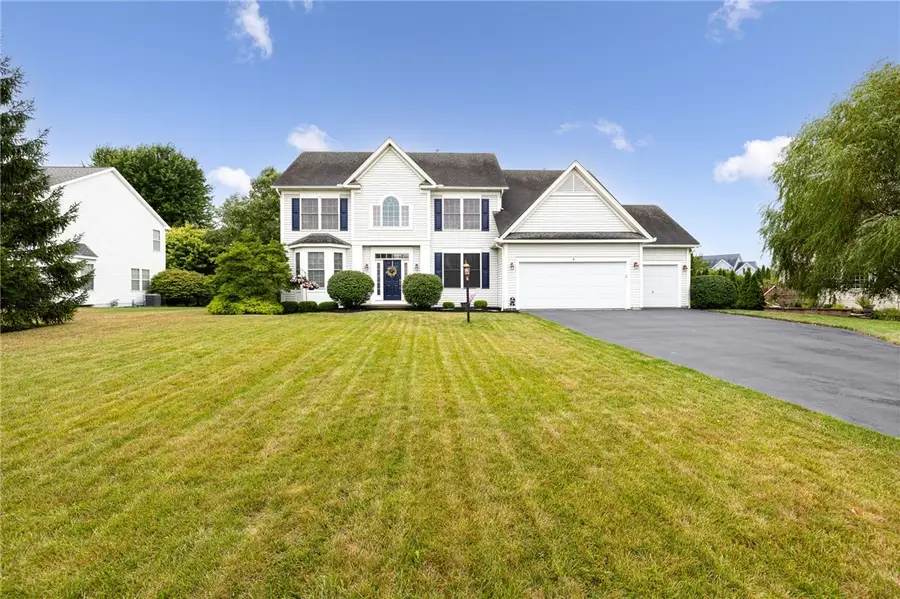 5 Leeds Circle, Pittsford, NY 14534 - Image #2