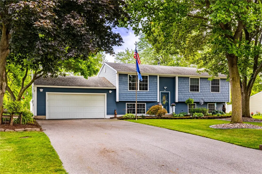 6 Spicewood Lane, Rochester, NY 14624 - Image #1